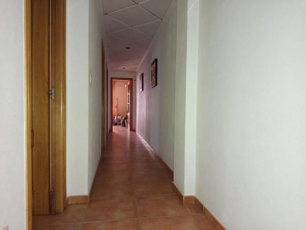 Piso en calle Miguel Hernández, 67