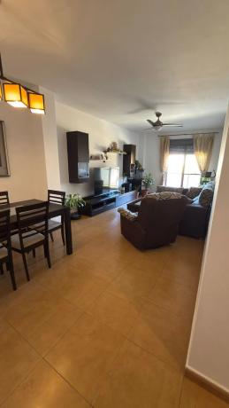 Piso en calle Arneva, 2