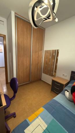 Piso en calle Arneva, 2