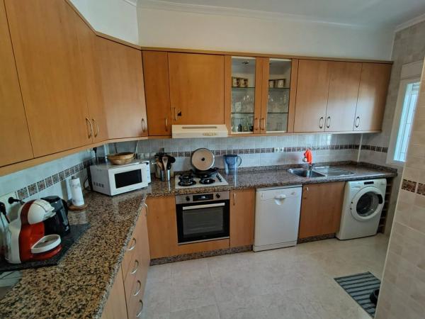 Casa independiente en calle Holanda