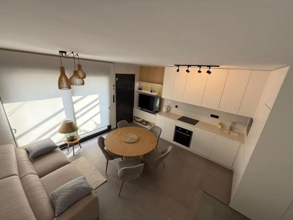 Chalet adosado en calle Carcaixent, 2