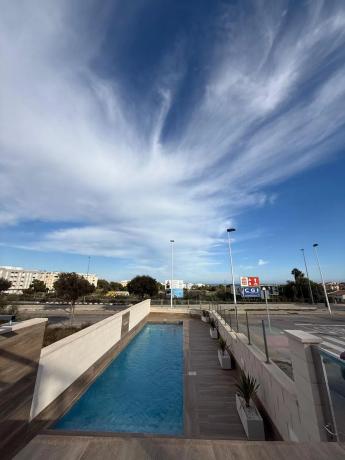 Chalet adosado en calle Carcaixent, 2