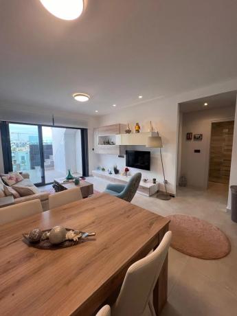 Ático en calle la Malva Rosa