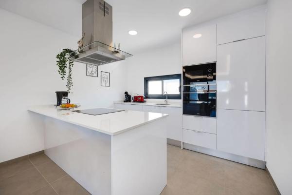 Chalet pareado en calle Los Miras, 6