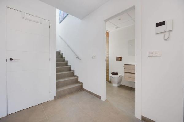 Chalet pareado en calle Los Miras, 6