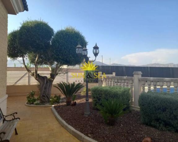 Chalet en Desamparados-Hurchillo-Torremendo