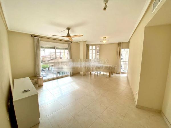 Piso en calle Luis Barcala, 1