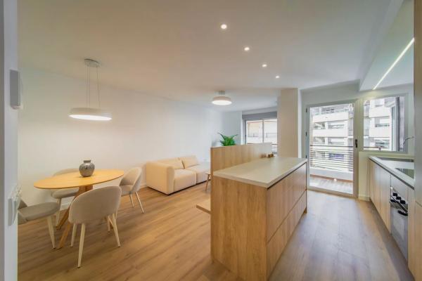 Piso en calle Duque de Tamames, 28