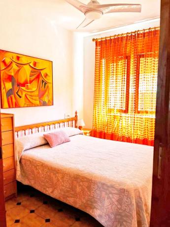 Casa independiente en avenida Velero C Rg