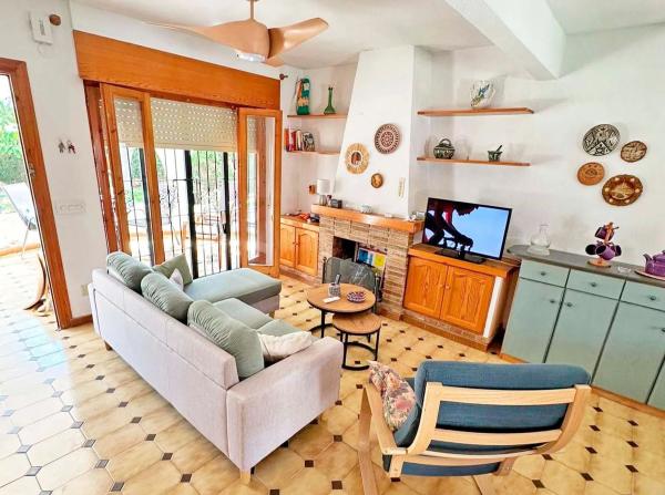 Casa independiente en avenida Velero C Rg