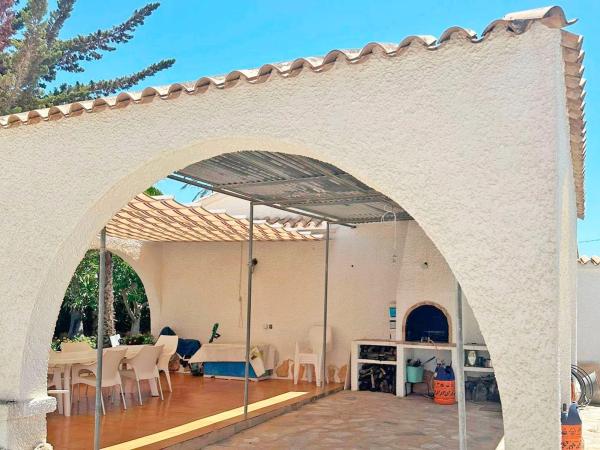 Casa independiente en avenida Velero C Rg