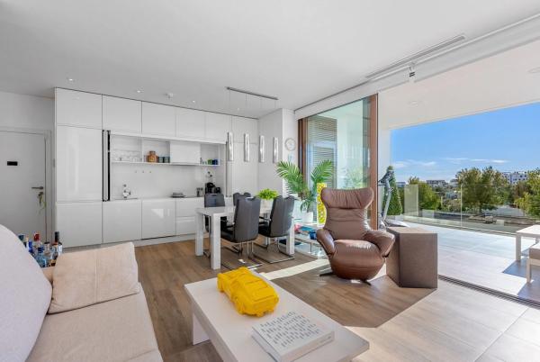 Piso en avenida de las Colinas