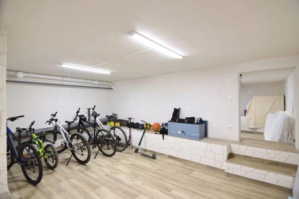 Chalet adosado en calle Tiberiades