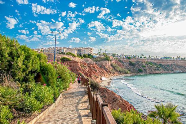 Chalet adosado en calle de las Golondrinas