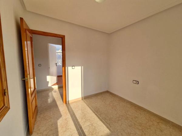 Chalet adosado en calle Trepadora s/n