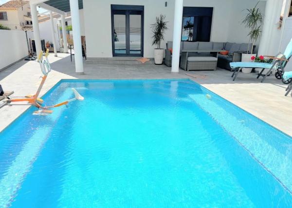 Casa independiente en calle el Crucero