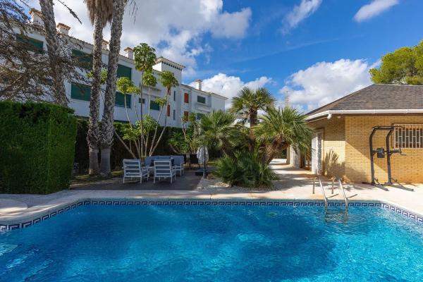 Chalet en Barrio Villamartín-Las Filipinas