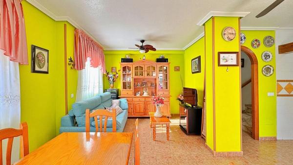 Chalet adosado en calle Torre s/n