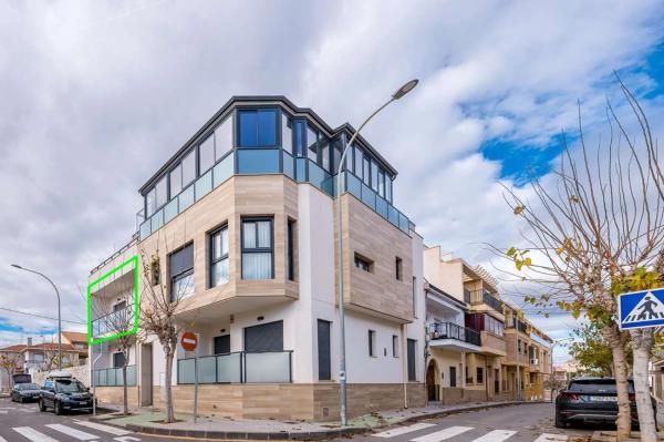 Piso en avenida Sánchez Lozano