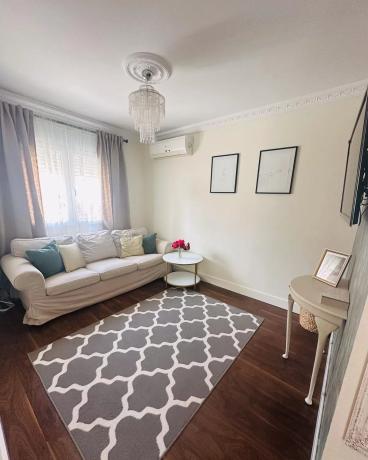 Casa independiente en calle Mimosa