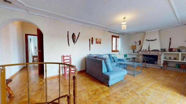 Casa independiente en avenida los Villenas