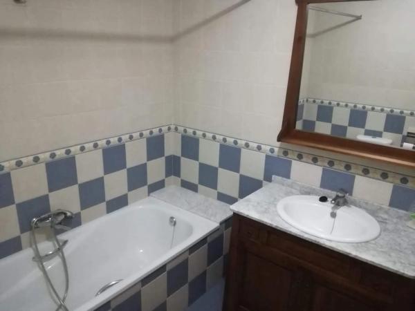 Chalet pareado en C/La música, 1