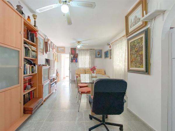 Chalet adosado en calle Sierra del Cid