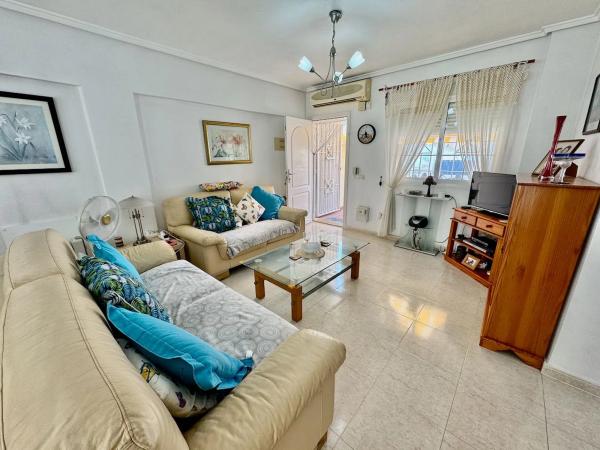 Chalet adosado en Conj. Altair Calle Tarragona s/n