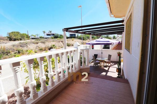 Chalet adosado en calle Sorolla