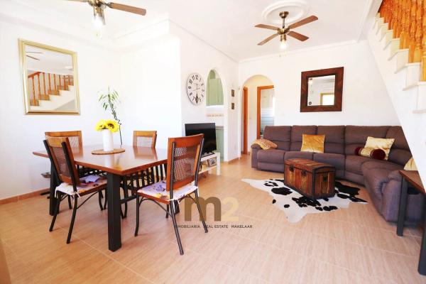 Chalet adosado en calle Sorolla