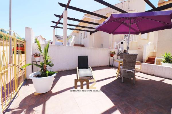 Chalet adosado en calle Sorolla