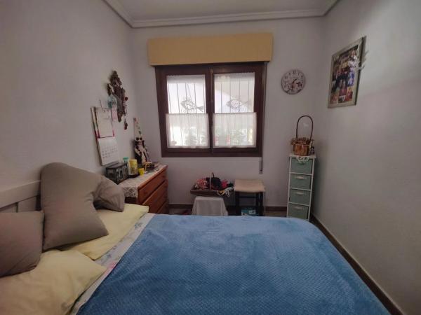 Chalet pareado en plaza de Las Costas