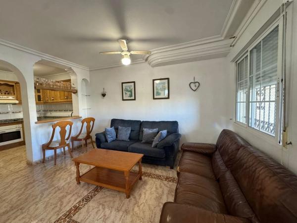 Casa independiente en calle Filipinas, 8