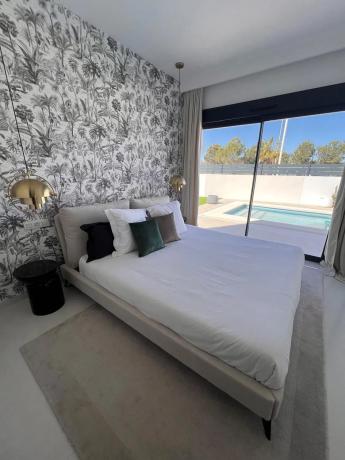 Casa independiente en calle Bach