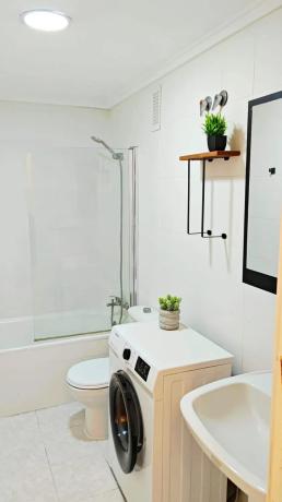 Piso en calle Bazan, 92