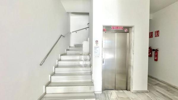 Piso en avenida Diego Ramírez Pastor, 111