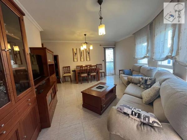 Piso en calle Campoamor, 50