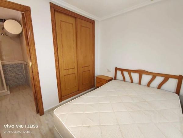 Piso en calle San Miguel de Salinas, 21