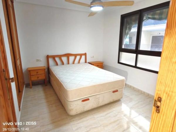 Piso en calle San Miguel de Salinas, 21