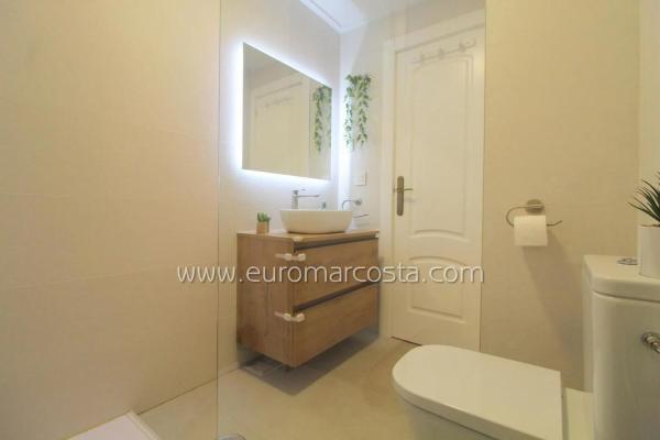 Piso en avenida del Pacífico, 74