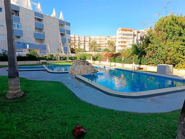 Piso en calle Adriano s/n