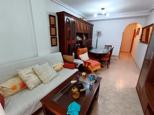 Piso en calle Adriano s/n