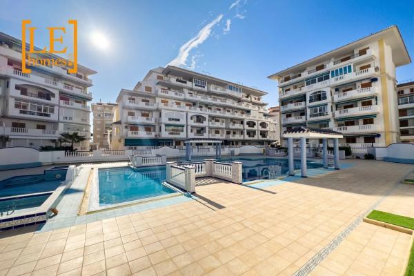 Ático en Av Holanda, 43