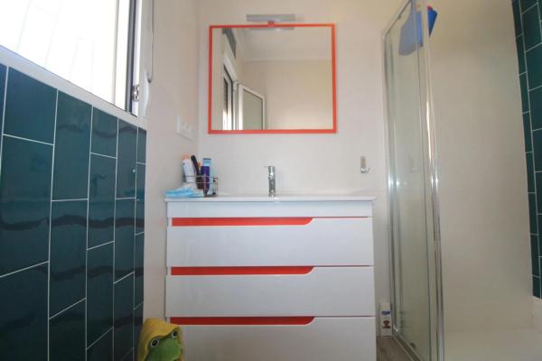 Casa independiente en calle Weber