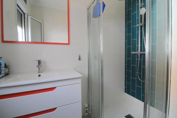 Casa independiente en calle Weber