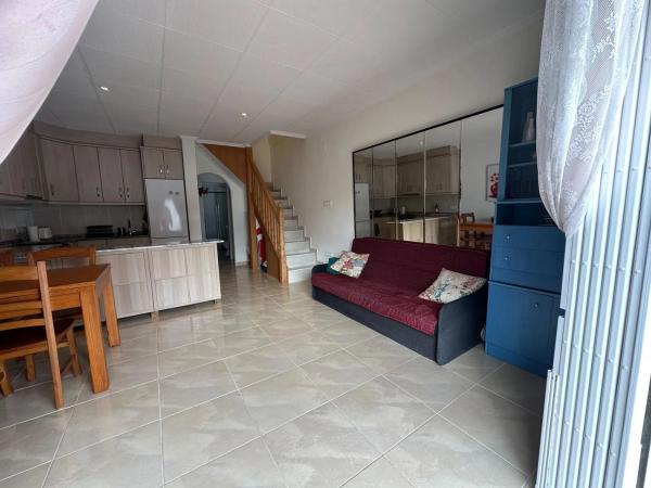 Chalet adosado en avenida Adradas