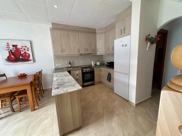 Chalet adosado en avenida Adradas