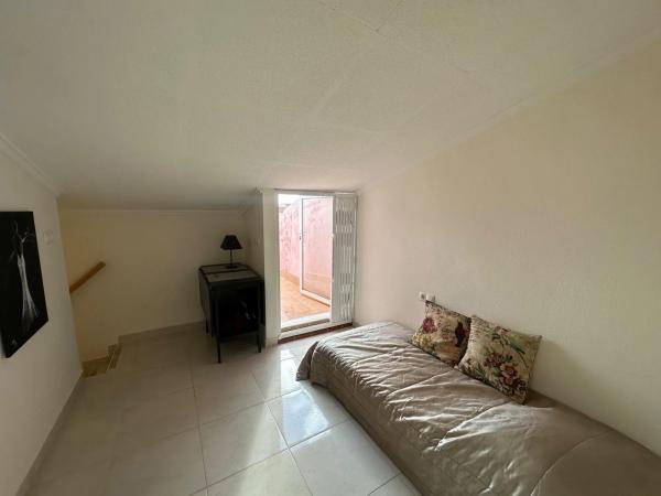 Chalet adosado en avenida Adradas