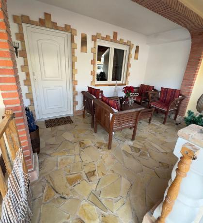 Chalet adosado en avenida de las Urracas, 130