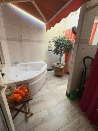 Chalet adosado en avenida de las Urracas, 130